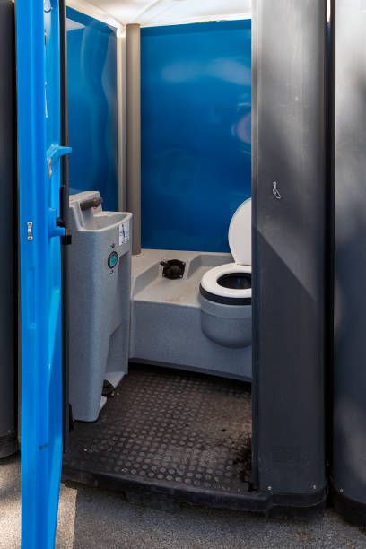 Portable Toilet Options We Offer in Kronenwetter, WI